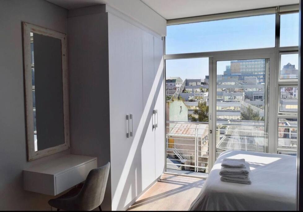 Stunning Studio Apartment In Cbd Κέιπ Τάουν Εξωτερικό φωτογραφία